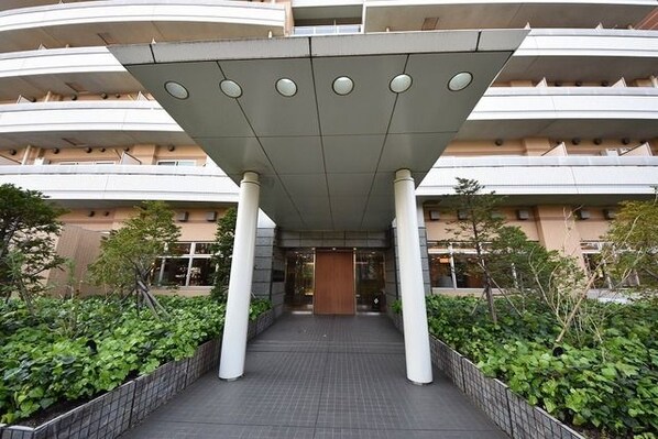 河田町ガーデン クラブフロアの物件内観写真